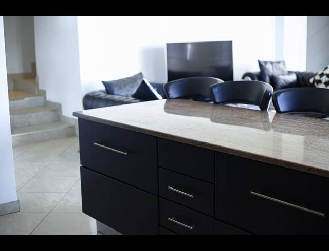 4 BEDROOM FREESTANDING FOR SALE IN BEACON BAY